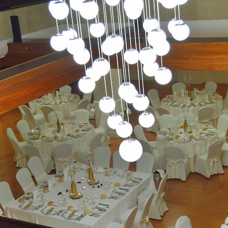Fc Infantas De Leon Otel Dış mekan fotoğraf