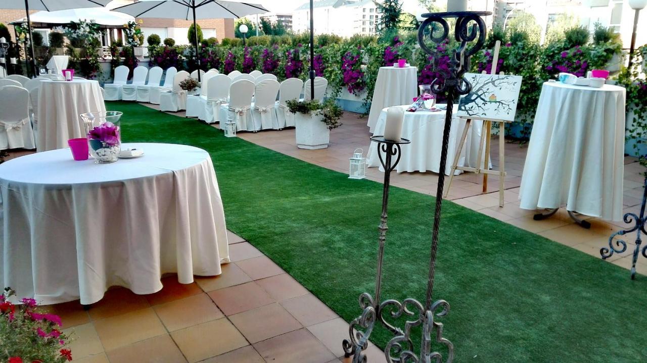 Fc Infantas De Leon Otel Dış mekan fotoğraf