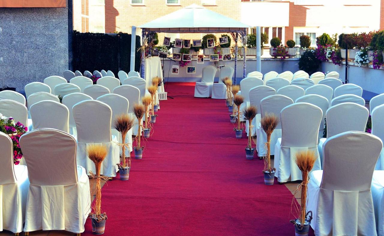 Fc Infantas De Leon Otel Dış mekan fotoğraf