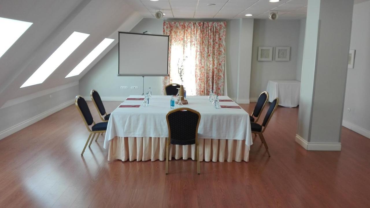 Fc Infantas De Leon Otel Dış mekan fotoğraf