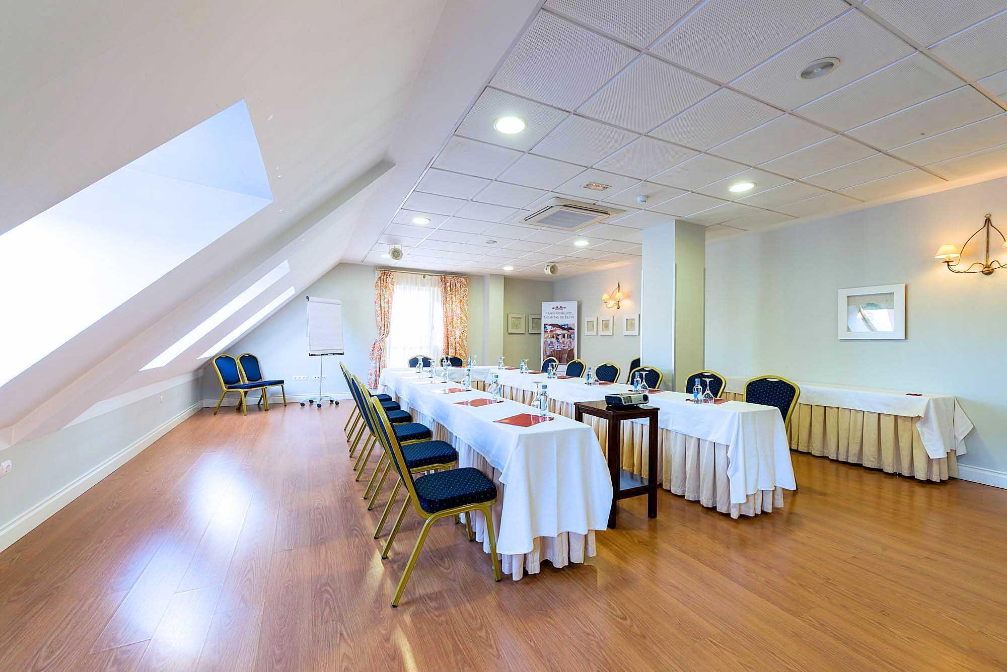 Fc Infantas De Leon Otel Dış mekan fotoğraf